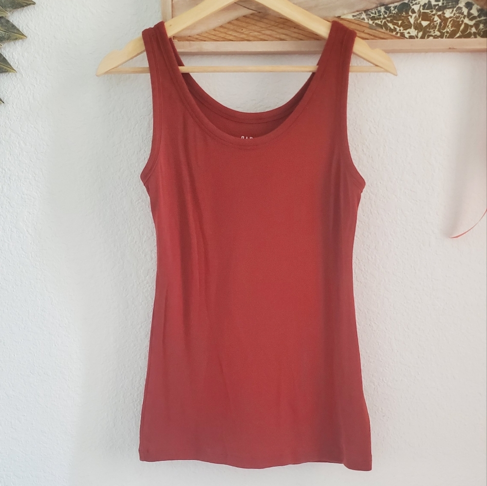 GAP Maternity Tank Top S Red